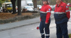 Volontari dell'associazione in servizio al piazzale Luzio