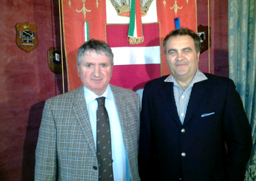 Giuseppe Pezzanesi, sindaco di Tolentino, con il neoassessore Fausto Pezzanesi
