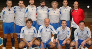 La formazione degli "Amici di Gigi" che ha vinto il quadrangolare