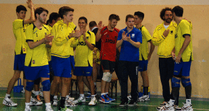 I ragazzi del San Severino Volley, vincitori del derby