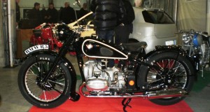 Una Bmw in primo piano alla Mostra scambio (foto d'archivio)