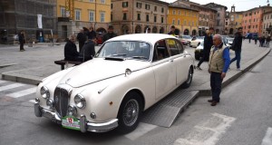 Una delle "nonnine" della Carovana