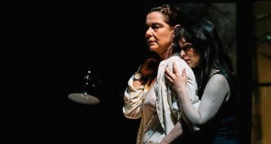 La Guerritore in "Qualcosa rimane"
