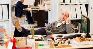 Checco Zalone in una scena di "Quo vado?"