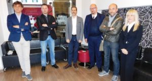 I 6 candidati al Bar Centrale per il primo confronto