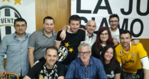 Stefano Tacconi con il direttivo dello Juve Club