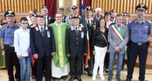 La foto di gruppo al termine della funzione religiosa