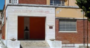 L'ingresso del plesso Luzio