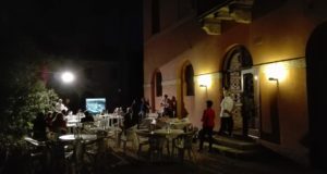 Una delle serate in villa con "Seven Eleven"