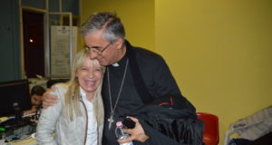 Il vescovo Antonio Napolioni con il sindaco Rosa Piermattei