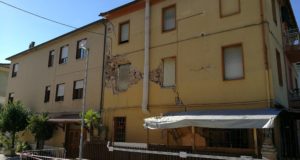 Una delle abitazioni recentemente demolite