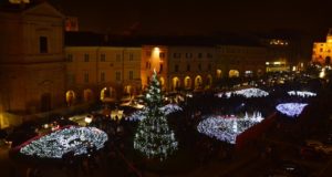 Luci accese in Piazza del Popolo