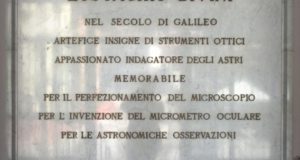 La lapide che era posta nell'atrio dell'Istituto