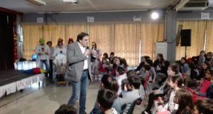 Il preside ringrazia l'associazione "La valigia delle meraviglie"