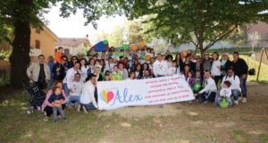 La delegazione giunta da Martina Franca accolta nel giardino della scuola dell'Infanzia di Cesolo