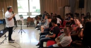 L'incontro a scuola con il prof. Giammario Borri