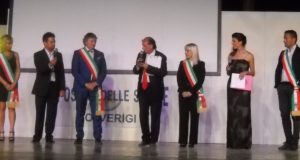 Rosa Piermattei e altri sindaci sul palco per l'Oscar delle stelle 2017