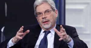 Il ministro De Vincenti