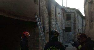 Vigili del fuoco in azione a Gaglianvecchio