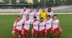 Biancorossi in campo a Torre San Patrizio all'inizio del match