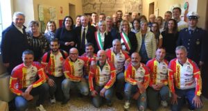Foto di gruppo nel Municipio di Correggio