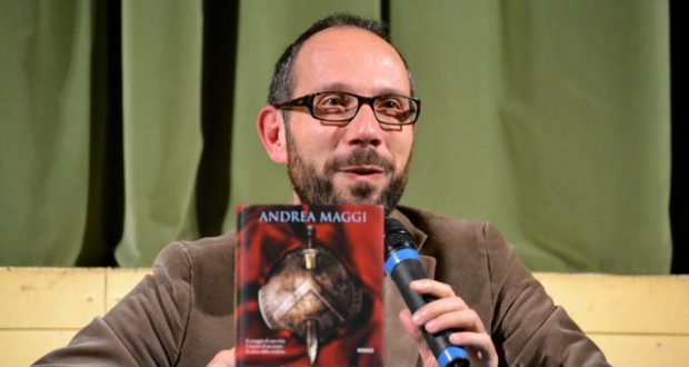 Francesco Rapaccioni presenta il libro di Andrea Maggi