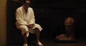 Toni Servillo nei panni di Silvio Berlusconi in "Loro 2"