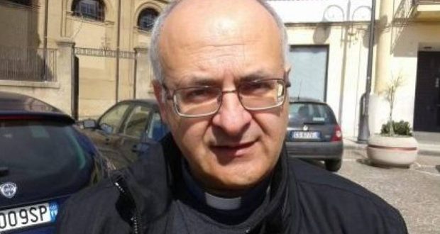 Il futuro vescovo don Francesco Massara