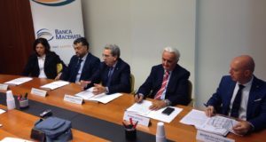 La conferenza stampa di Banca Macerata