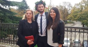 Nicola Barone con la mamma Rita e la sorella Michela