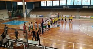 Le due squadre in campo al "Ciarapica"