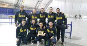 Gli atleti del tiro alla fune