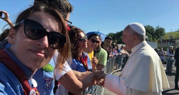 L'abbraccio con Papa Francesco