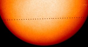Mercurio in transito davanti al Sole (2016)