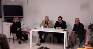 Un momento della riunione del Comitato in difesa dell'ospedale