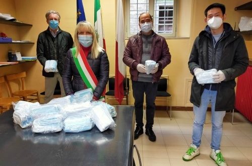 La consegna delle mascherine