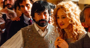 Una scena del film "Lacci"