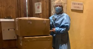I pacchi consegnati da "Help" alla Casa di riposo