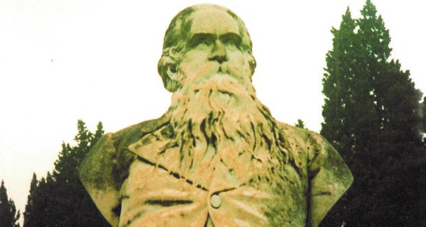 Il busto di Ettore Marcucci al cimitero di San Severino