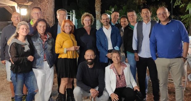 A cena insieme a 30 anni dal diploma