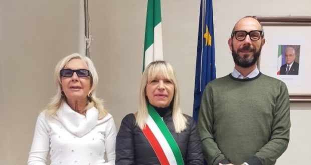 Francesco Rapaccioni con il sindaco Piermattei e l'assessore Bianconi