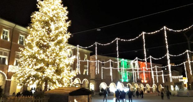Piazza del Popolo (Natale 2021)
