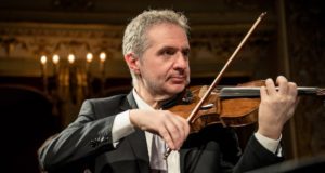 Il direttore d'orchestra Alessandro Cervo
