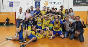 Il gruppo esulta dopo il raggiungimento della storica finale