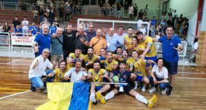 La foto di gruppo al termine della partita