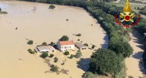 Un'immagine di quanto accaduto nella zona di Senigallia