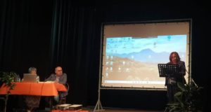 Un momento dell'incontro al teatro "Mestica" di Apiro