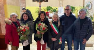 La consegna del premio in chiesa