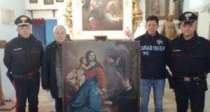 La restituzione dell'opera al parroco di Apiro
