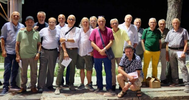 Gli amici ed ex compagni di classe della 5^E del '79